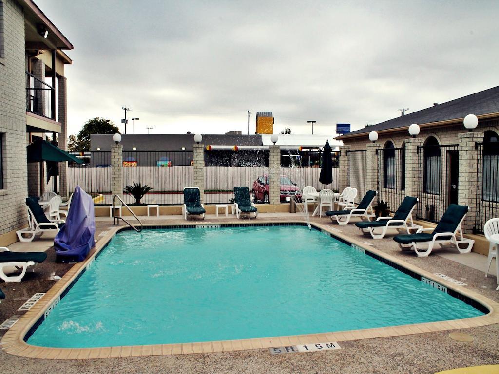 Motel Super 8 By Wyndham San Antonio At I-10 Zewnętrze zdjęcie